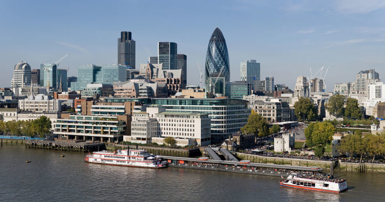 Top places to visit in London as a tourist - Travel Reward Collector
